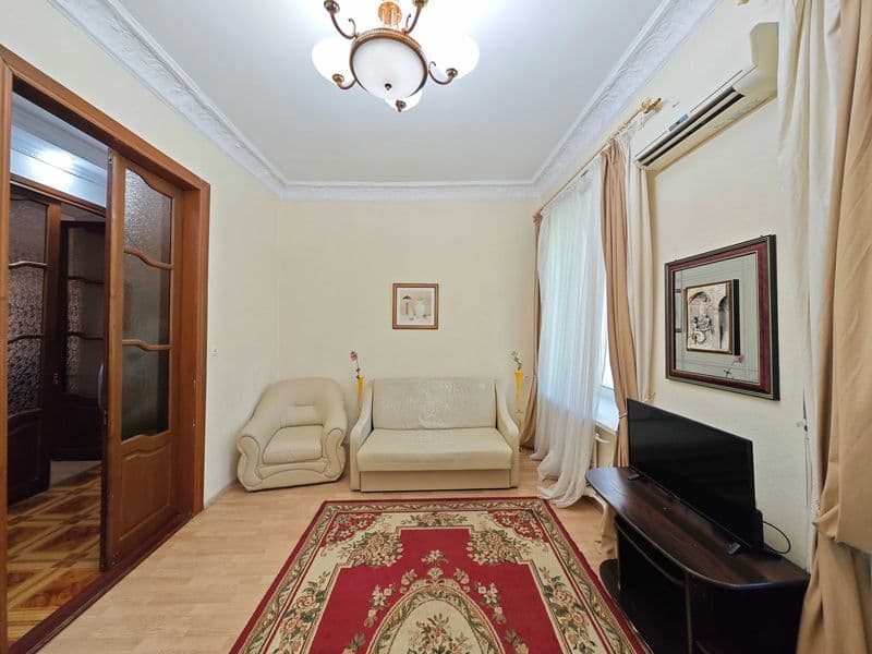 Сдам 4-комн. квартиру 110 кв.м. на Софиевской 11, угол Торговой