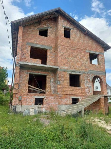 Незавершене будііеицтво