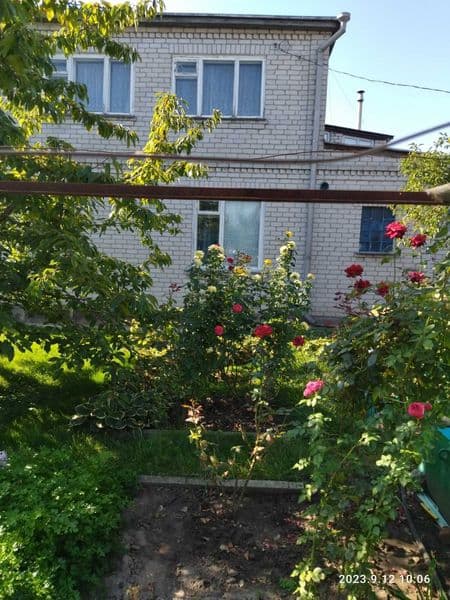 Продається двоповерховий будинок 195 кв.м