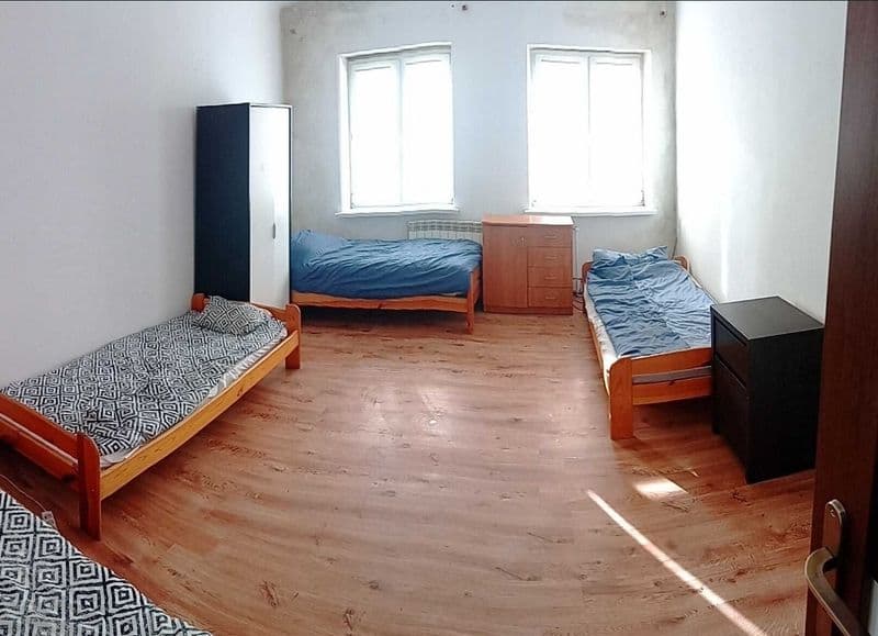 91m2 , 4 pokoje , 4lazienki , 4 kuchnie