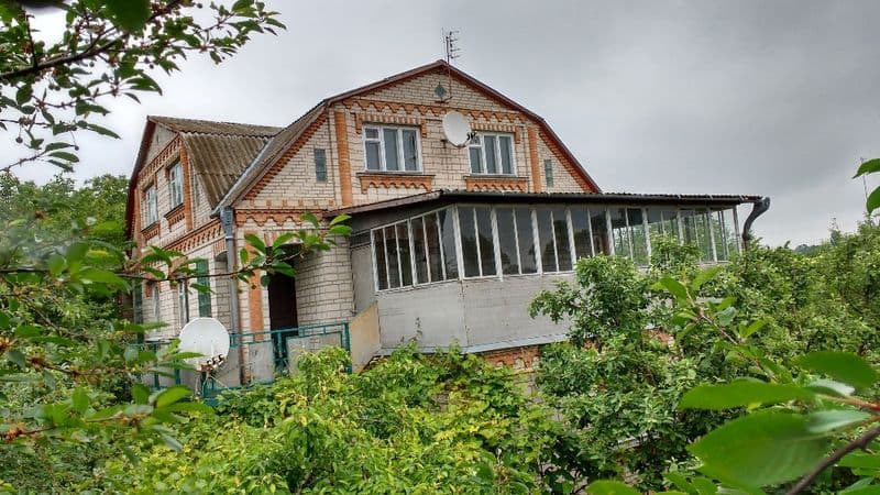 Будинок, дві окремі половини, м. Козятин, Вінницька обл.