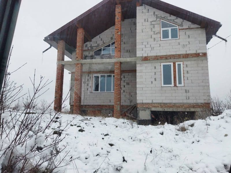 Продається незавершене будівництво