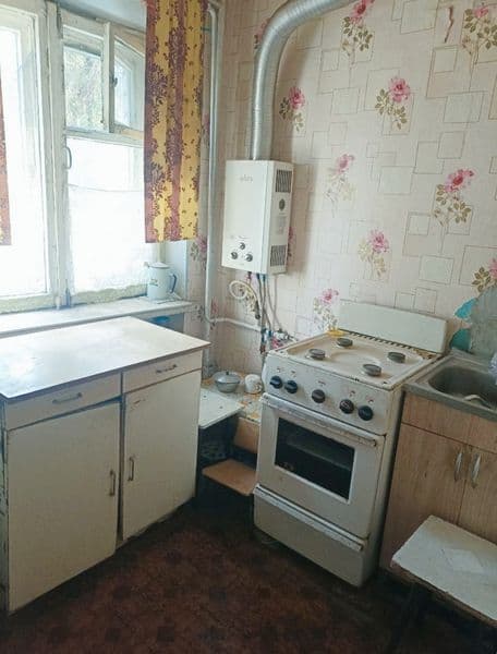 Продам 3х-кімнатна,2-поверх.
