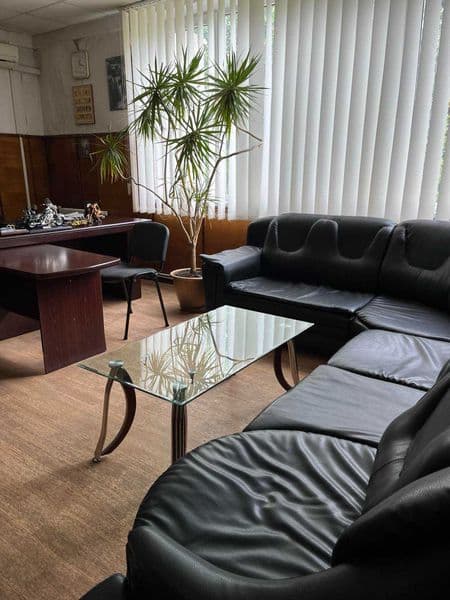 Частина приміщення 400м.кв.