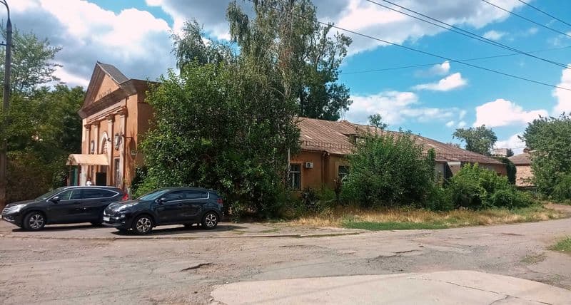Продам в самом центре Кривого Рога  здание 583 м2.