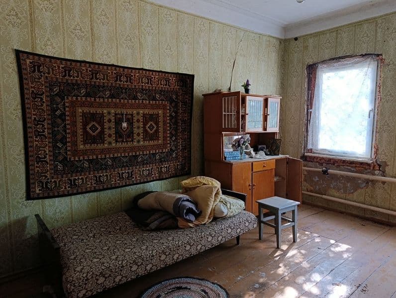 Продам дуже дешево частину будинку