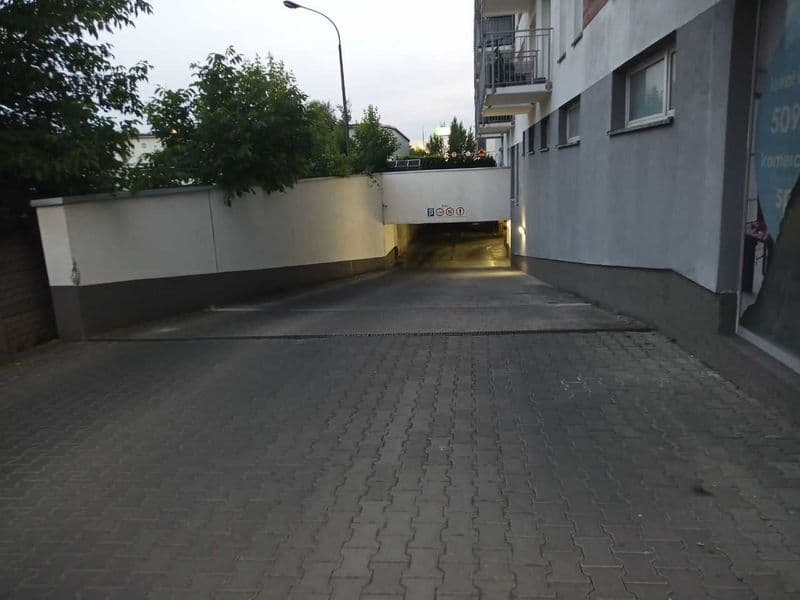 Podwójne miejsce postojowe w hali garażowej ul.Hawelańska 6C, Poznań
