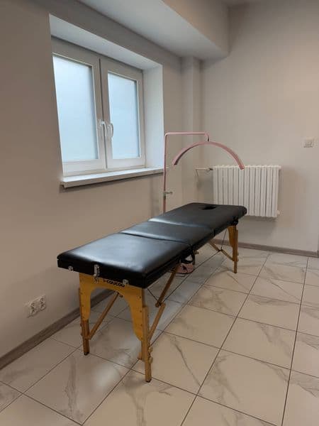 Stanowisko beauty do wynajęcia – rzęsy / brwi / kosmetologia