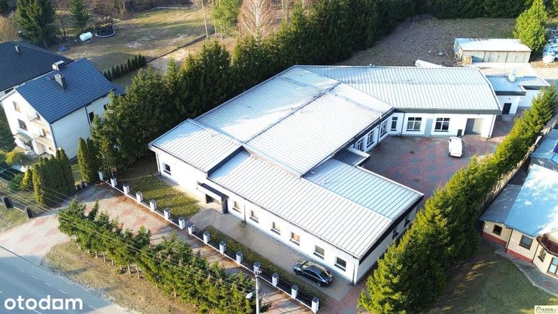 Atrakcyjny budynek usług-produk. 900 m2 - działka 42 ary w Łukowie