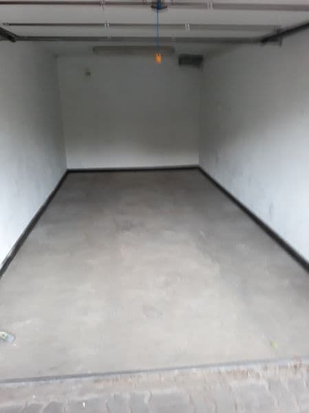 Garaz Powstanców wlkp