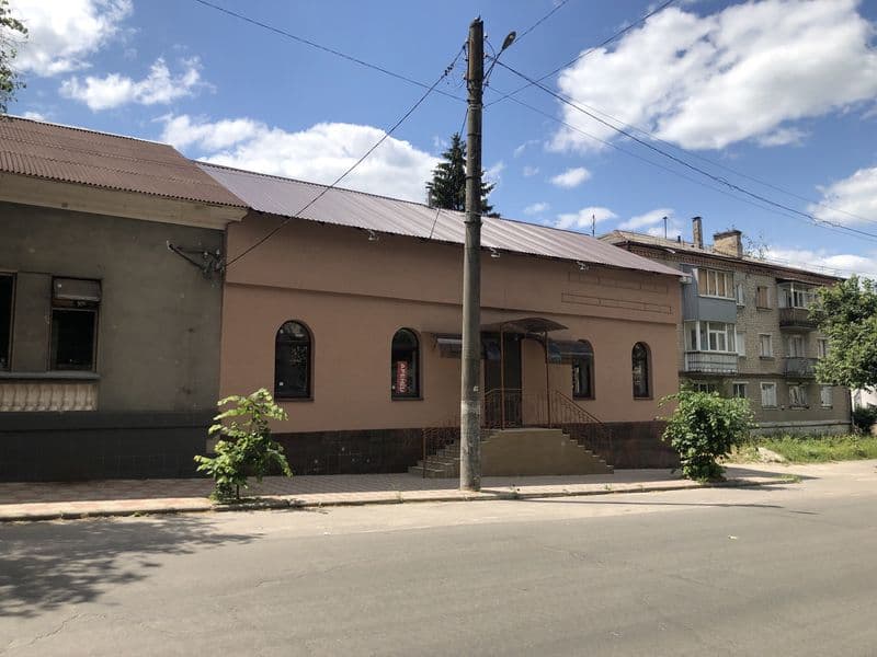 Продам приміщення м Ізюм