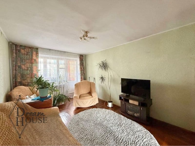 Продаж 4 кімнатної квартири