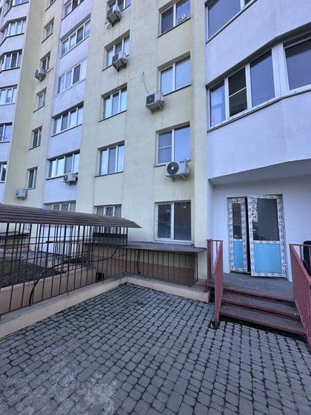 Продаж фасадного комерційного приміщення 40.3 ЖК Атлант