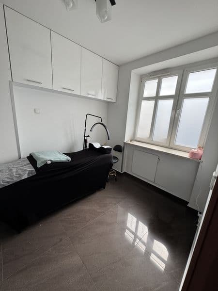 Podnajmę pomieszczenie w salonie kosmetycznym