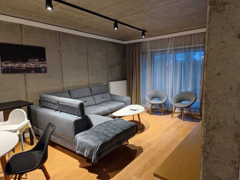 Wynajmę apartament 3 pokoje 70 m2 - Bulwary 1