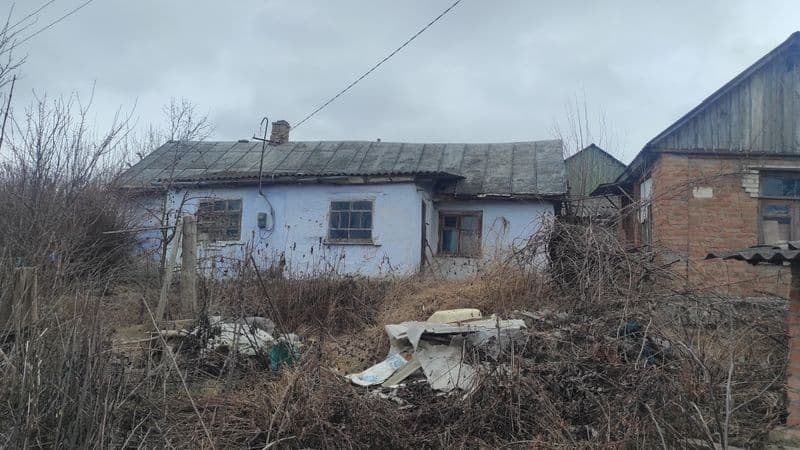 Будинок з гаражем