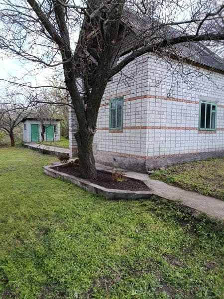 Дача поряд з  дніпром