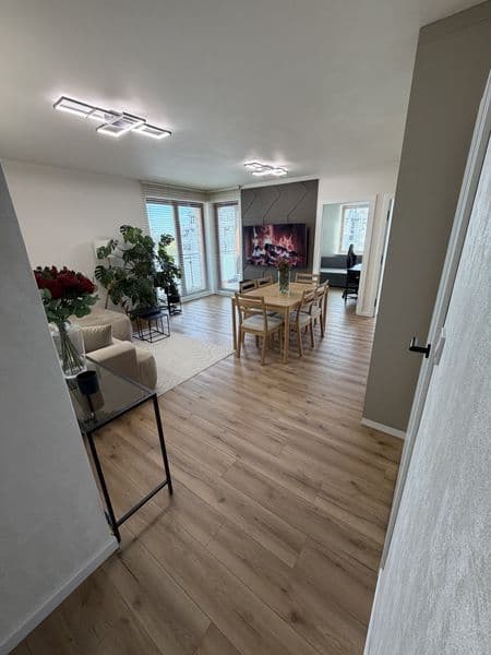 Na sprzedaż: przestronne mieszkanie 66,5 m² z widokiem na rzekę