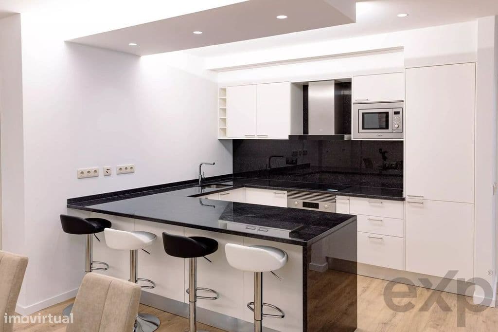 Apartamento T2 High-End Totalmente Renovado com Licença AL | Centro Hi