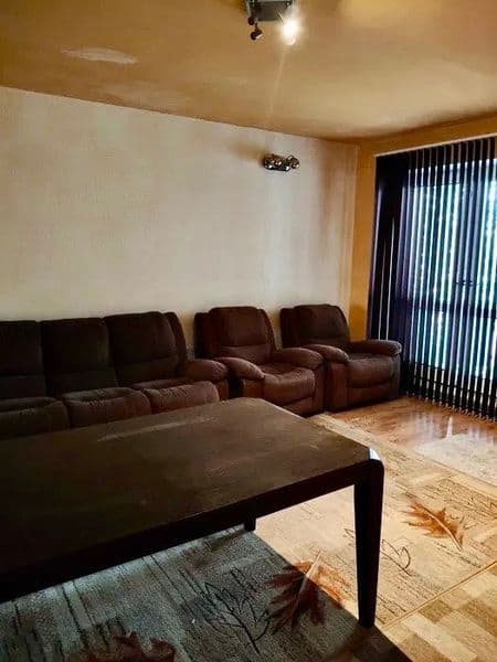 Duże mieszkanie 100 m² w centrum - 5 pokoi, balkon, parking