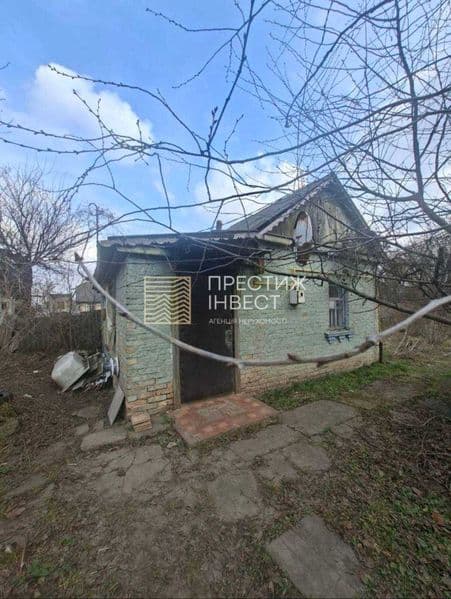 Продаж будинку на 5 сотках землі