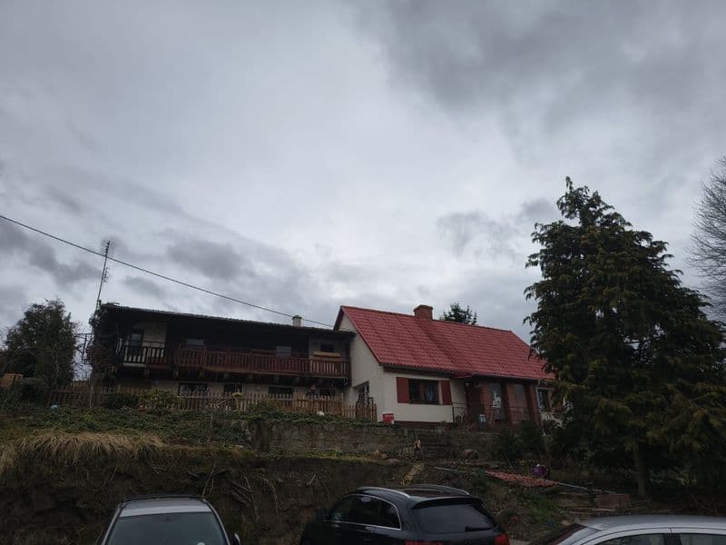 Sprzedam dom na górce z dużą działka
