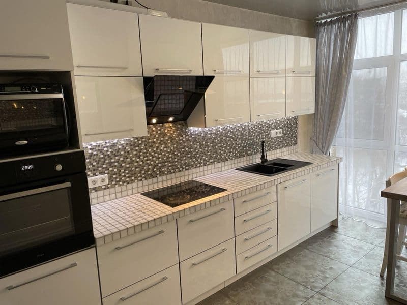 Продам квартиру ЖК Вишиванка ( 85 кв.м)