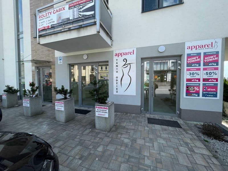 Sprzedam lokal usługowo-handlowy w Busku-Zdroju 145m2 - ul. Batorego 8