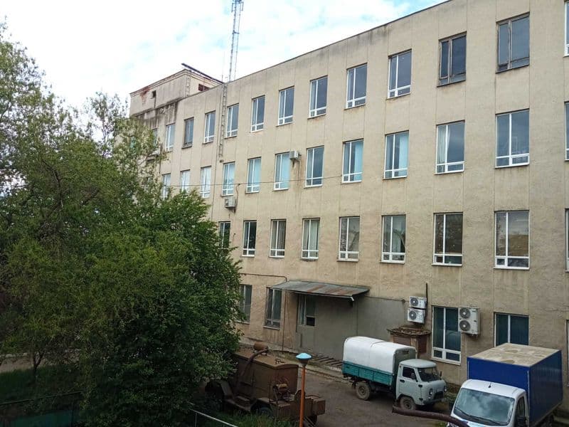 Оренда Укртелеком! 653,80 м²; Ужгород, пл. Кирила та Мефодія, 4