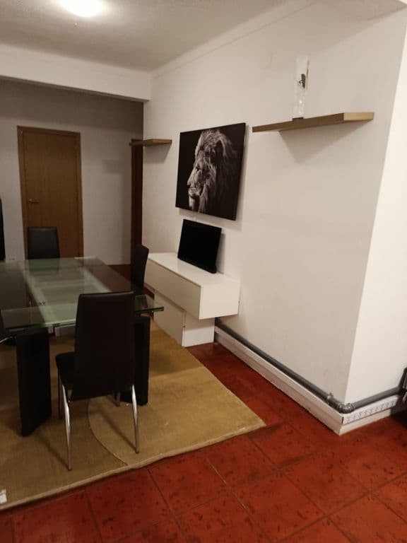 Apartamento T2 Renovado em Santa Clara, Coimbra – A 2 minutos do Lidl