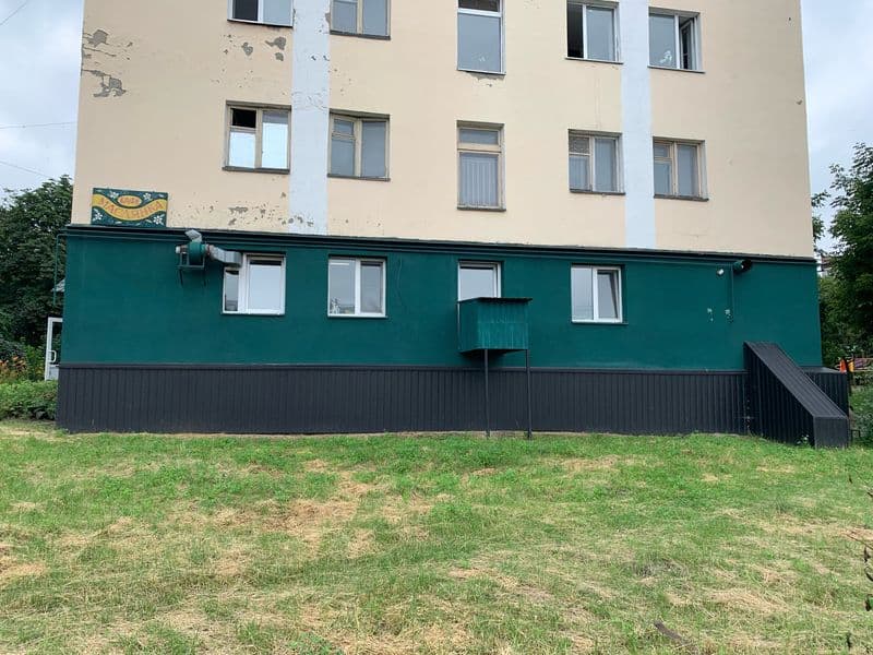 В центрі міста Прилук продам  цокольне приміщення .