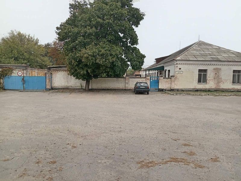 Бізнес. Продам базу з офісом під ведення бізнесу.