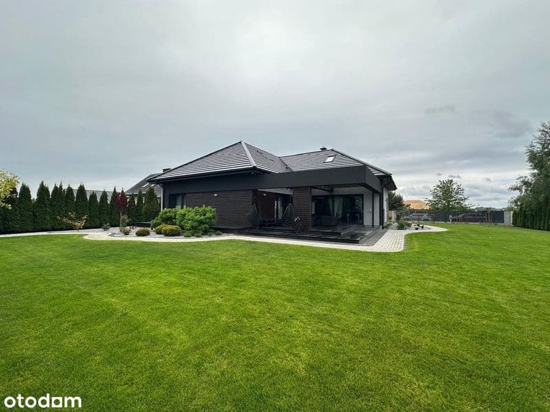 Nowoczesny dom w Szerominku 291 m² | + poddasze użytkowe| altana 35 m²