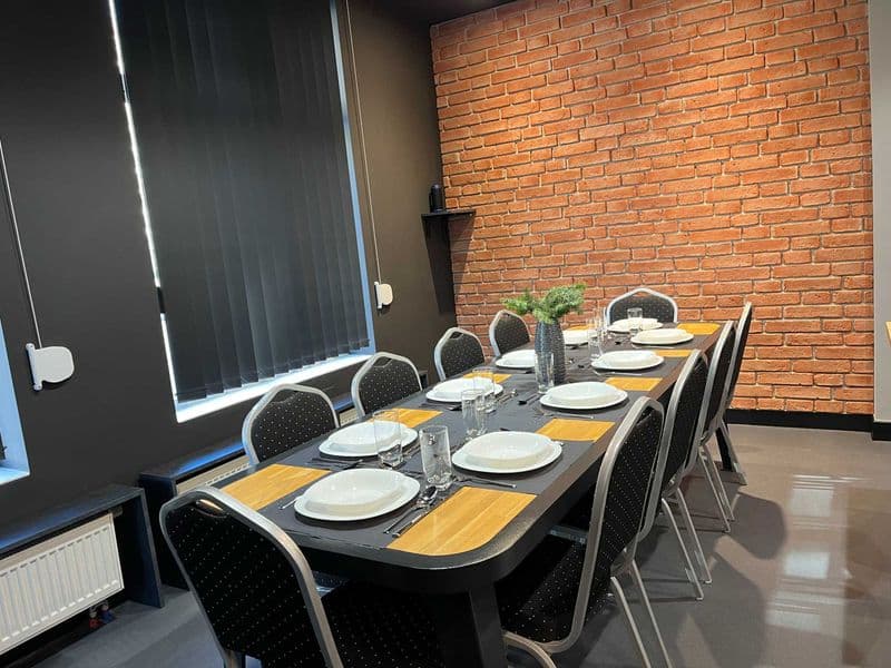 Sala lokal na wynajem LOFT32 na godziny szkolenia,urodziny, konsolacja