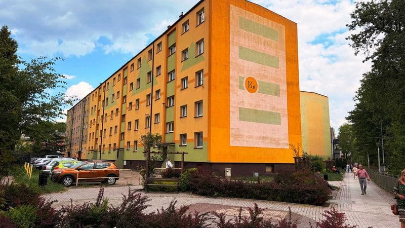 Rezerwacja Słoneczne 2 pokojowe mieszkanie w ścisłym centrum Lęborka! Parter, blok, gotowe do zamieszkania