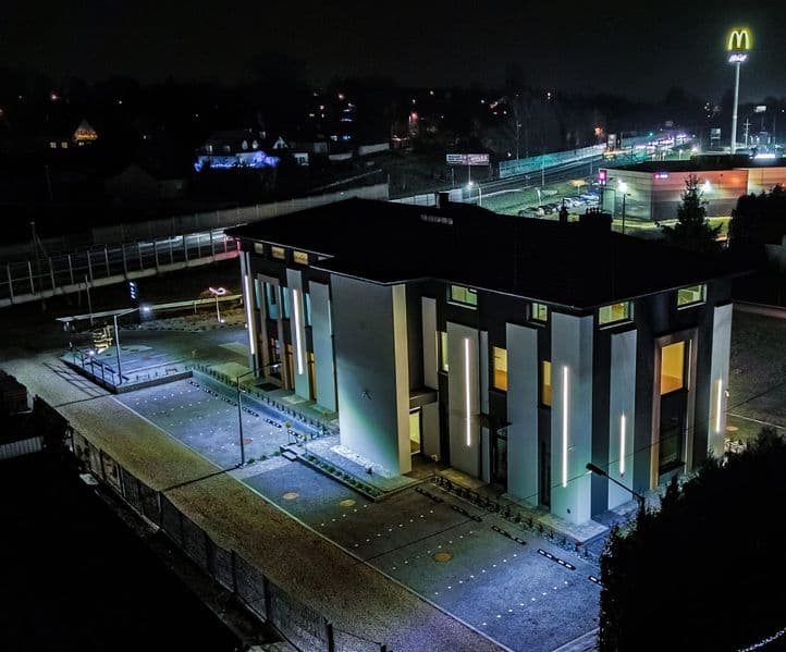 LOKALE NOWE Wieliczka 30, 40, 50, 65, 125 i 200m2. usługowo-handlowe