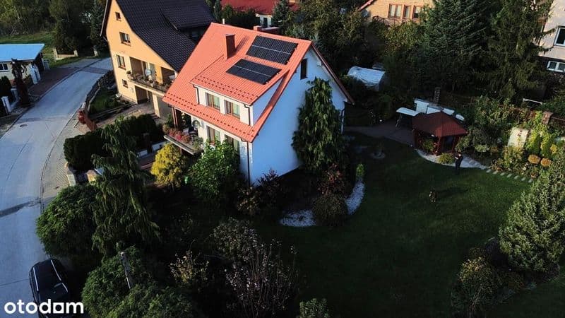 Duży dom 220m2 z pięknym ogrodem (działka 11 ar)