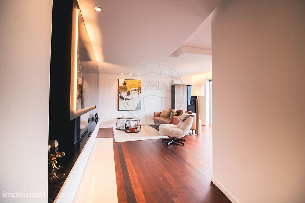 Apartamento T4 para venda