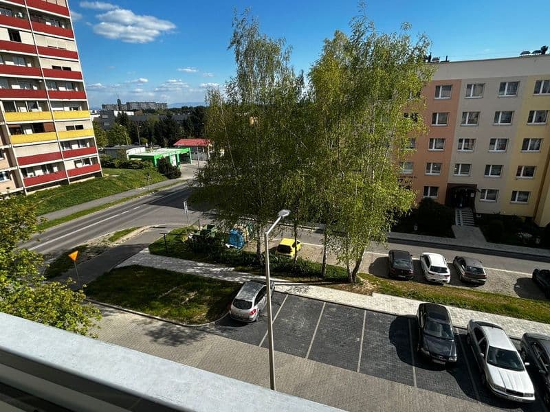 Bez pośredników. Na sprzedaż mieszkanie M4 – 55 m², 3 piętro, niski blok – os. Powstańców Śląskich