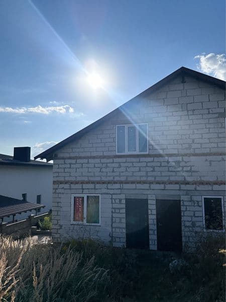 Продаж котеджу в районі Червоних Гір