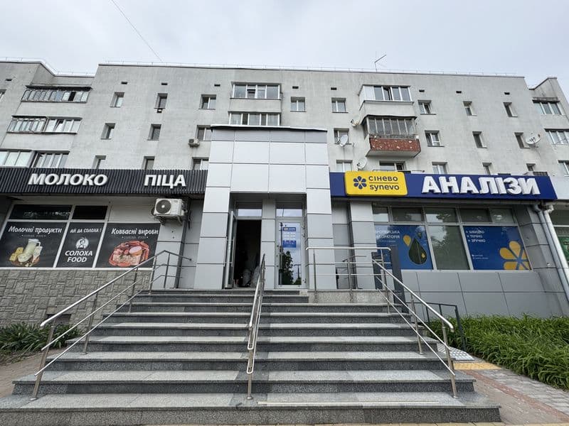 Оренда фасадної комерції в центрі Бучі