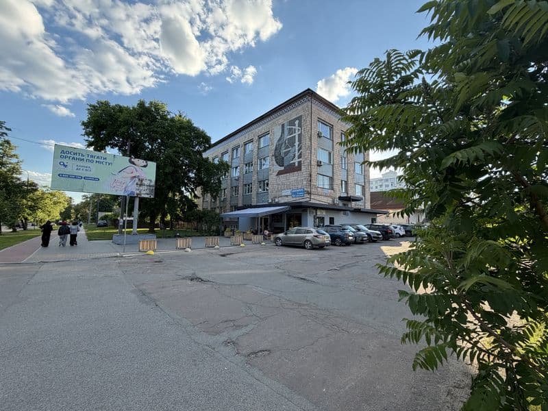 Здається в оренду світле приміщення 260 м² біля Міського саду (Горсад)