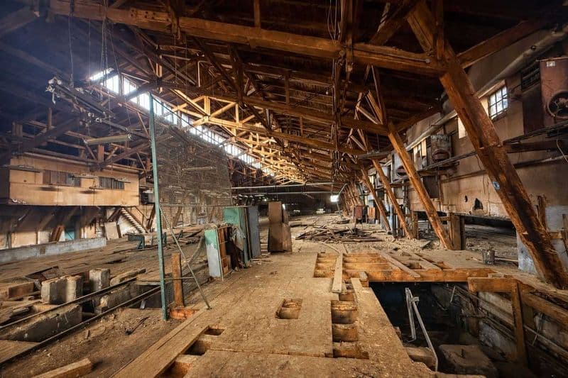 Wyjątkowa hala drewniana z 1939 roku - Puszcza Białowieska | 2000 m² | Hajnówka FV 23%