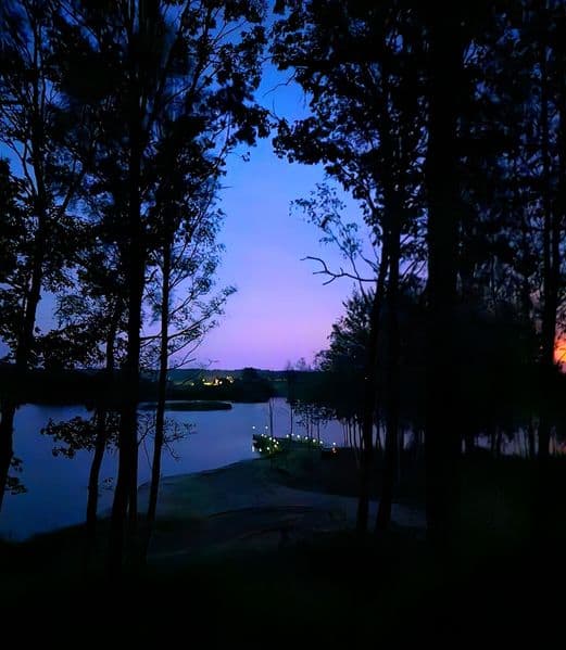 piękna działka z linią brzegową jeziora pod HOUSE BOAT