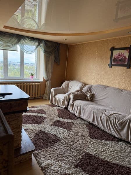 Продам 3-х кімнатну квартиру.