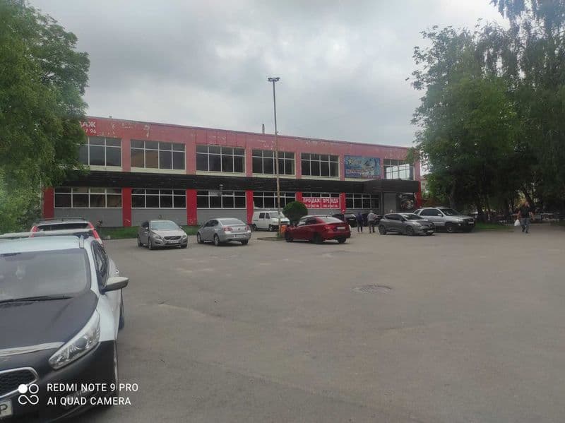 Продаж торгового приміщення ЦЕНТР м.Трускавець 1484 кв.м-399 000 y.o