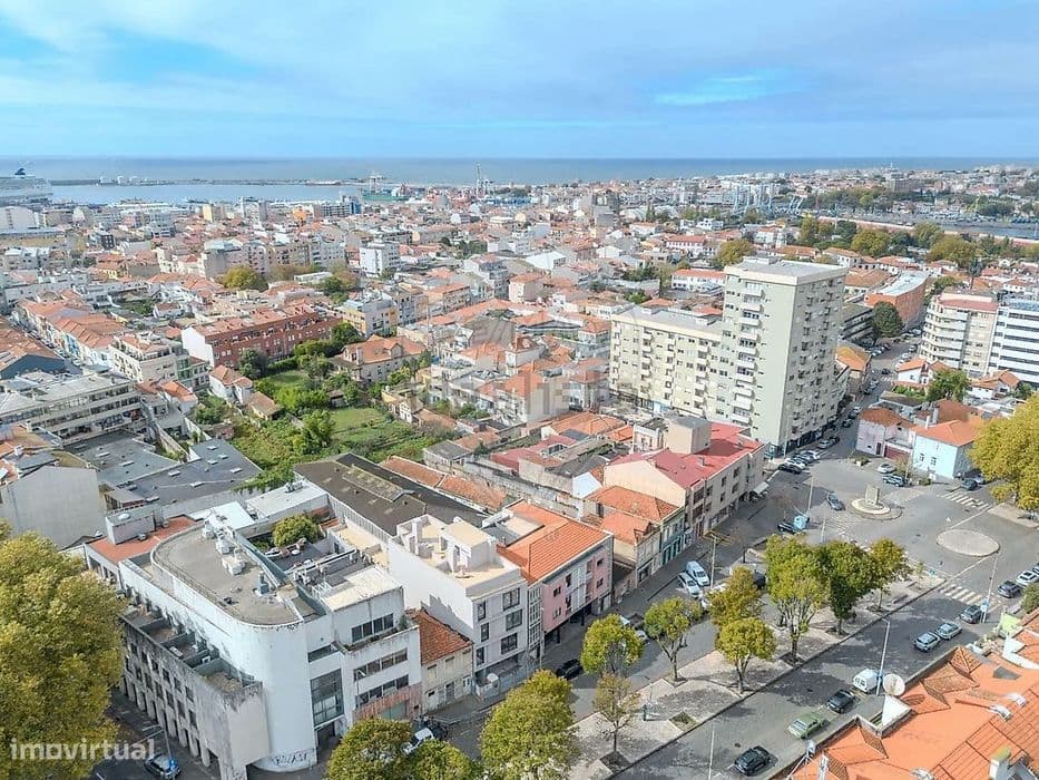 Apartamento T4 para venda