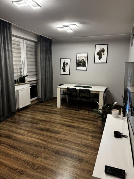 Wynajem 3 pokojowe mieszkania 68m2 przy ul. Pescantina