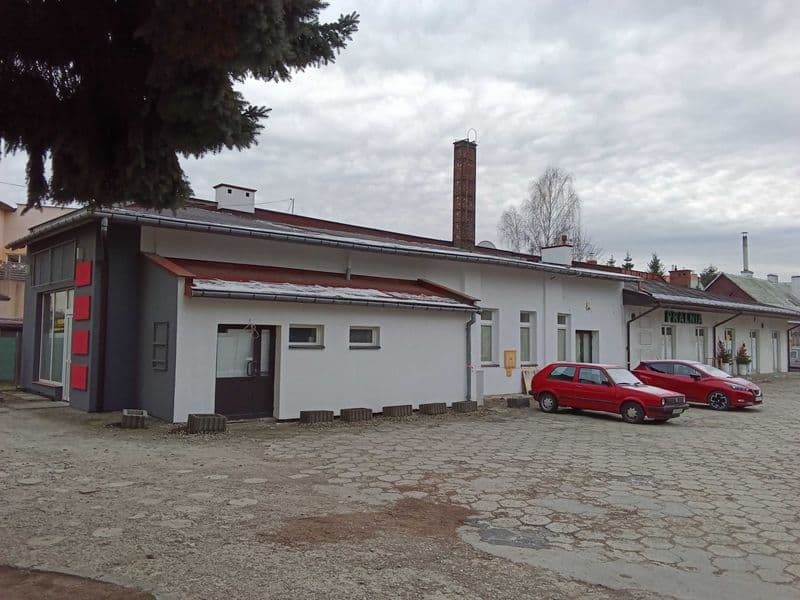 Sprzedam obiekt handlowo-usługowy 225m2 w centrum Gorlic z parkingiem