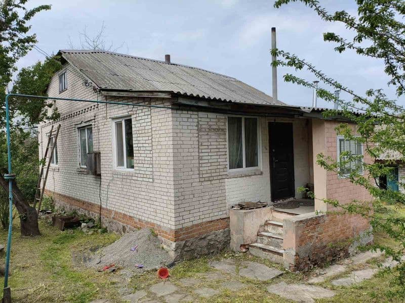 Гарний будинок  .